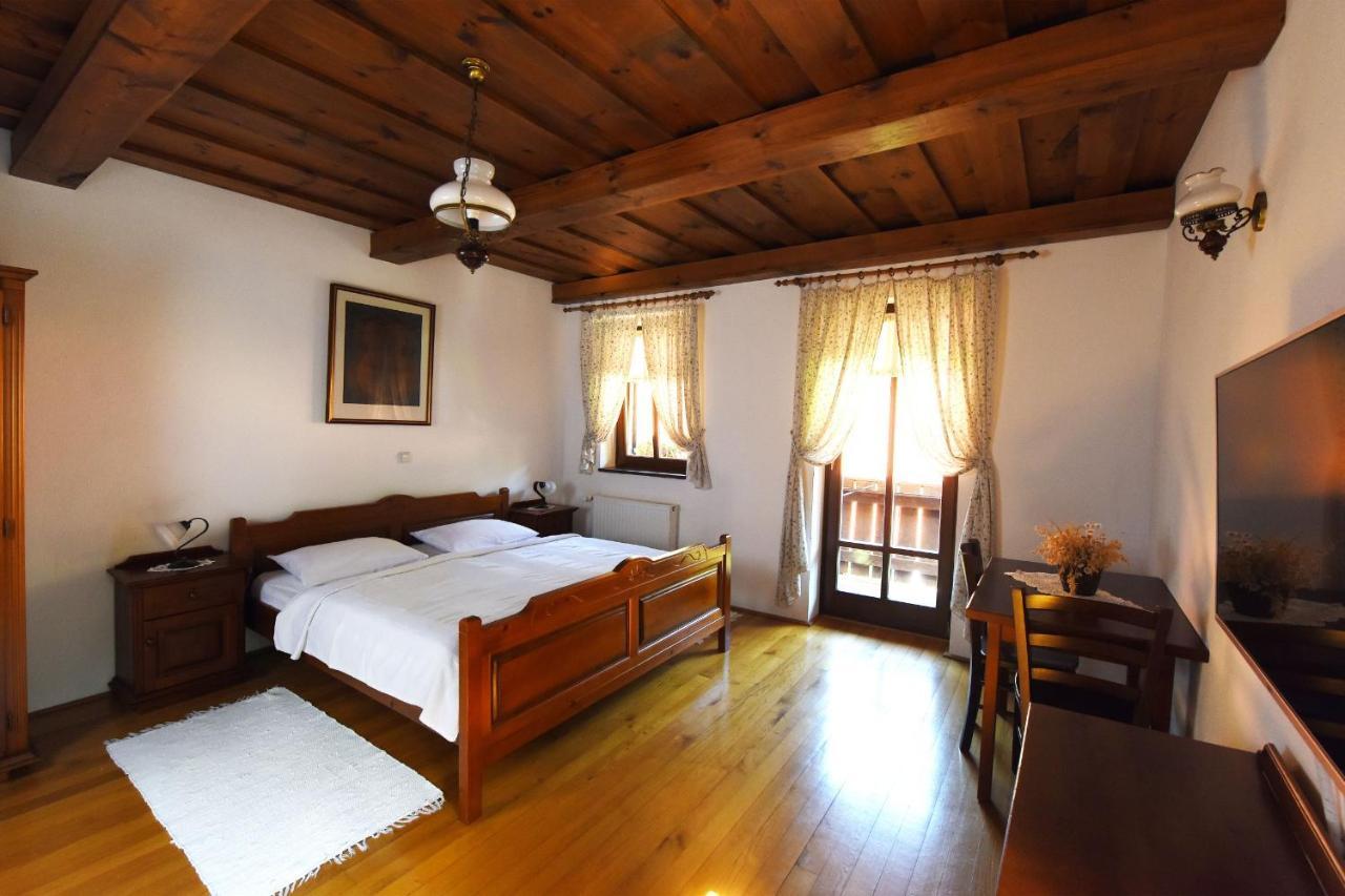 Domacija Seruga Countryside Hotel 新梅斯托 外观 照片