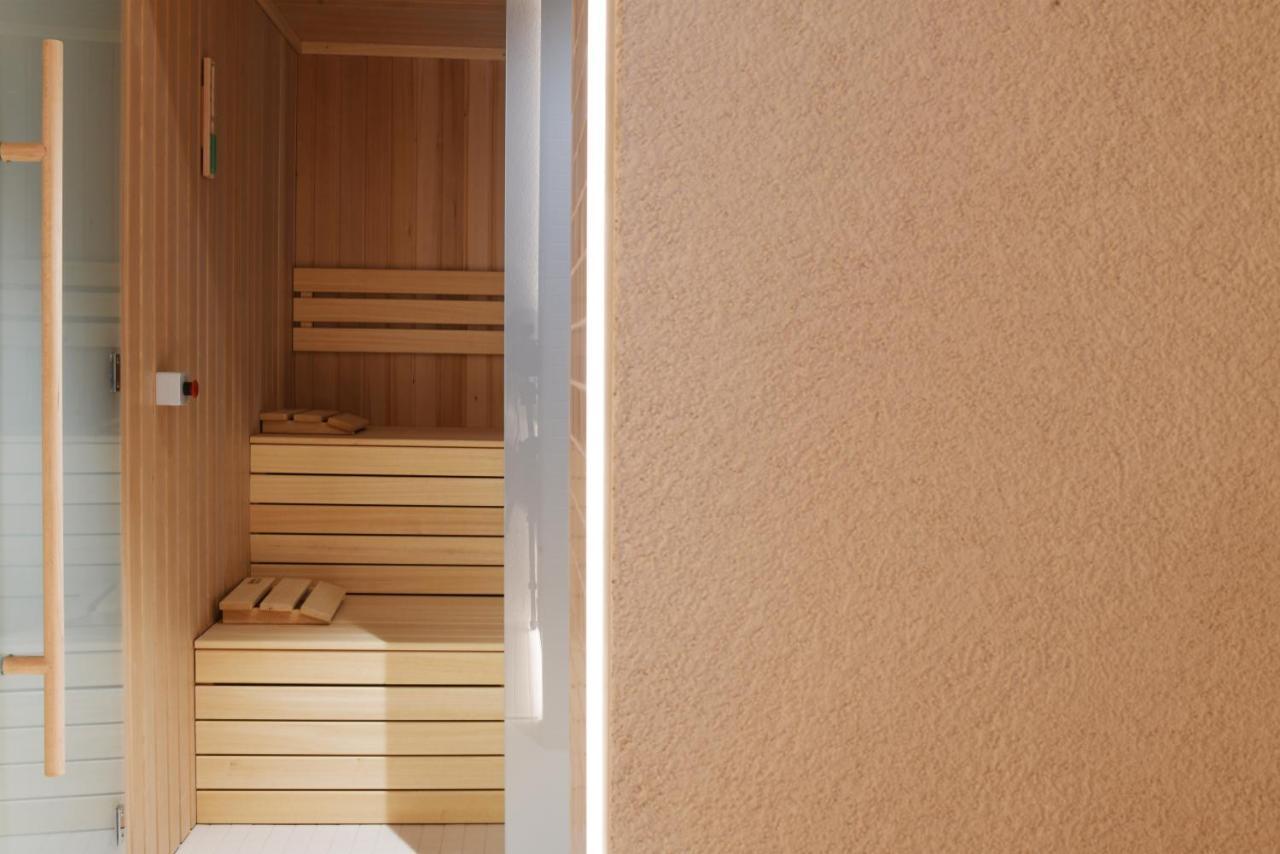 Domacija Seruga Countryside Hotel 新梅斯托 外观 照片