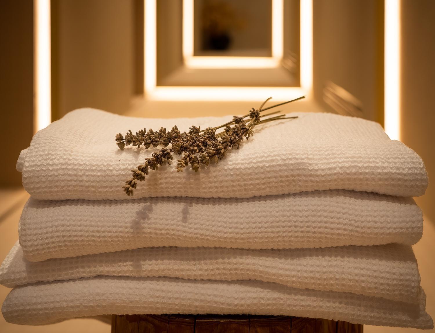 Domacija Seruga Countryside Hotel 新梅斯托 外观 照片