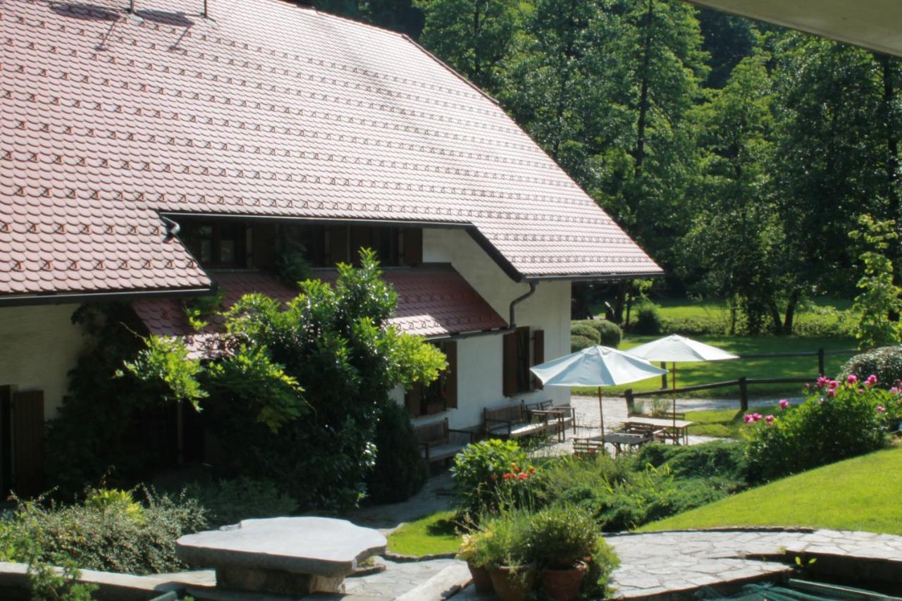 Domacija Seruga Countryside Hotel 新梅斯托 外观 照片